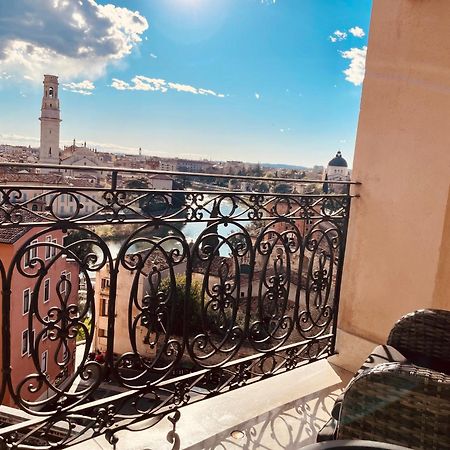 Relais Colle San Pietro Bed and Breakfast Verona Exteriör bild