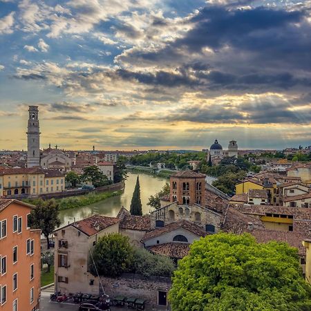 Relais Colle San Pietro Bed and Breakfast Verona Exteriör bild