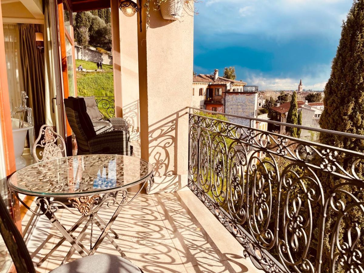 Relais Colle San Pietro Bed and Breakfast Verona Exteriör bild