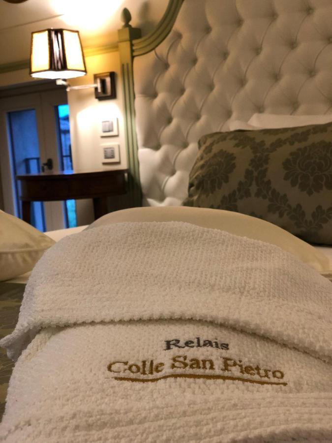 Relais Colle San Pietro Bed and Breakfast Verona Exteriör bild