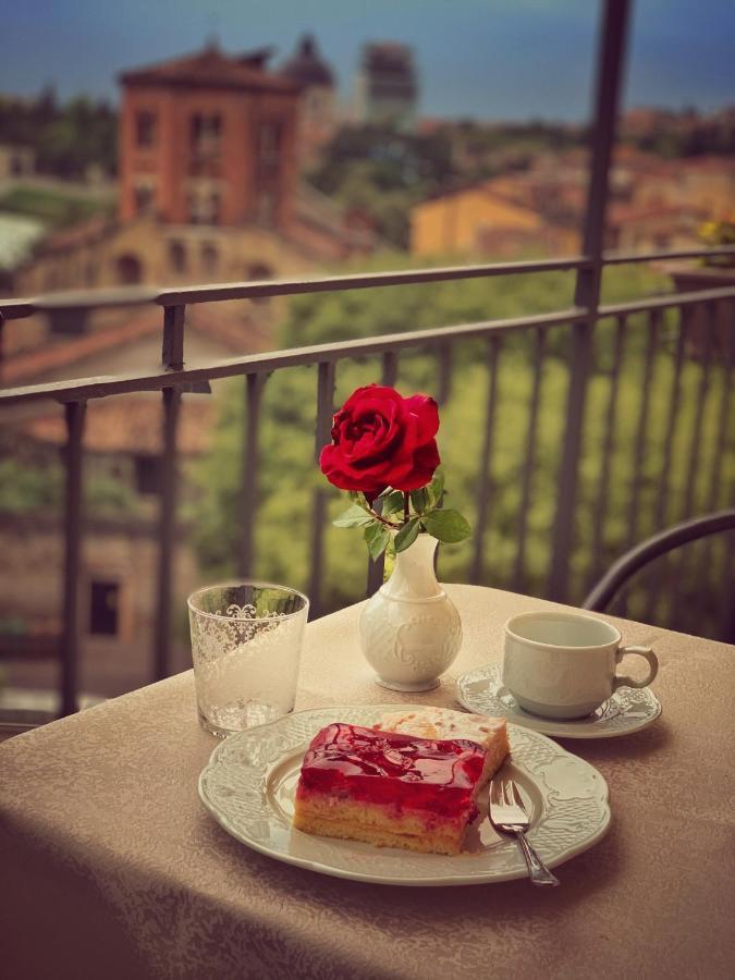 Relais Colle San Pietro Bed and Breakfast Verona Exteriör bild